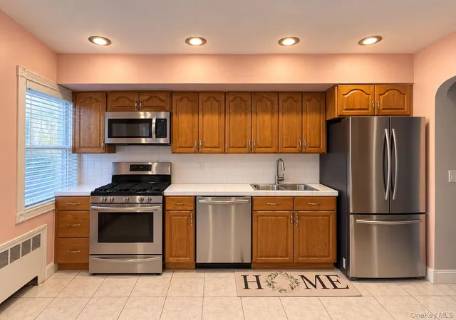 Photo 3 of Multi family home for sale at 1660 Jarvis Ave, New York, NY 10461 | MLS# 1049519 | Listing updated on 2026-09-16