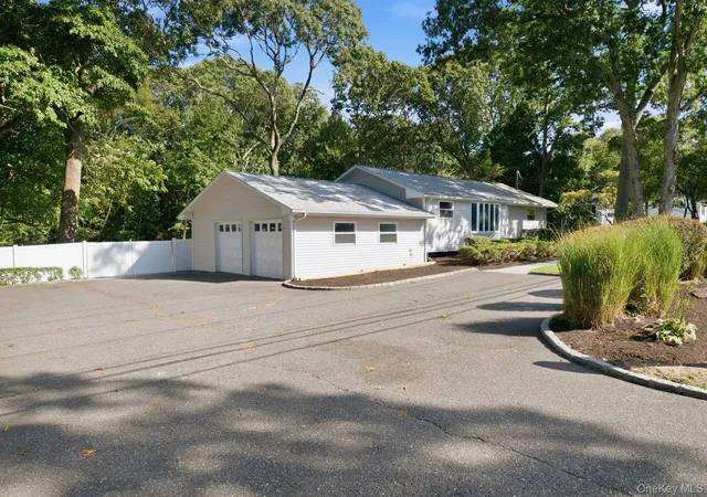 Photo 1 of Single family home for sale at 65 Holbrook Rd, Brookhaven, NY 11720 | MLS# 1049527 | Listing updated on 2026-09-30
