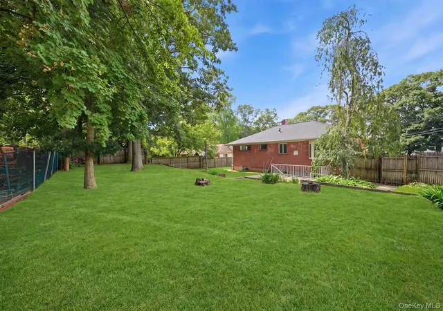 Photo 2 of Single family home for sale at 5 Robin Rd, Brookhaven, NY 11784 | MLS# 1049546 | Listing updated on 2026-09-20
