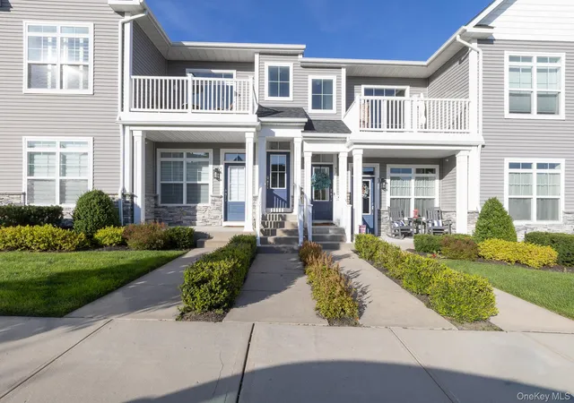 Condo for sale at 45 Grace Hall Ln, Brookhaven, NY 11980 | MLS# 1049553