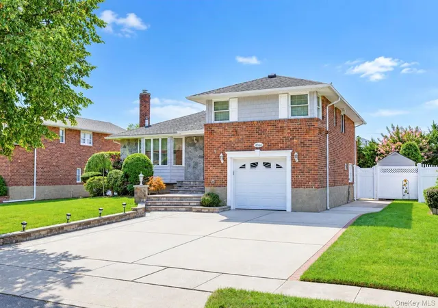 Photo 1 of Single family home for sale at 4044 Meadow Ln, Hempstead, NY 11783 | MLS# 1049559 | Listing updated on 2026-09-26