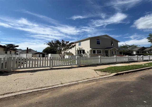 Photo 1 of Single family home for sale at 568 Park Ave, Hempstead, NY 11552 | MLS# 1049561 | Listing updated on 2026-10-03