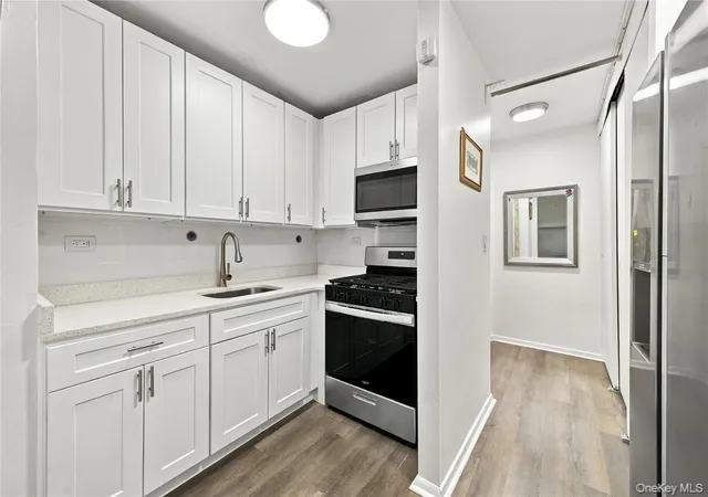Photo 3 of Condo for sale at 164 20 Highland Ave #7J, New York, NY 11432 | MLS# 1049572 | Listing updated on 2026-10-07