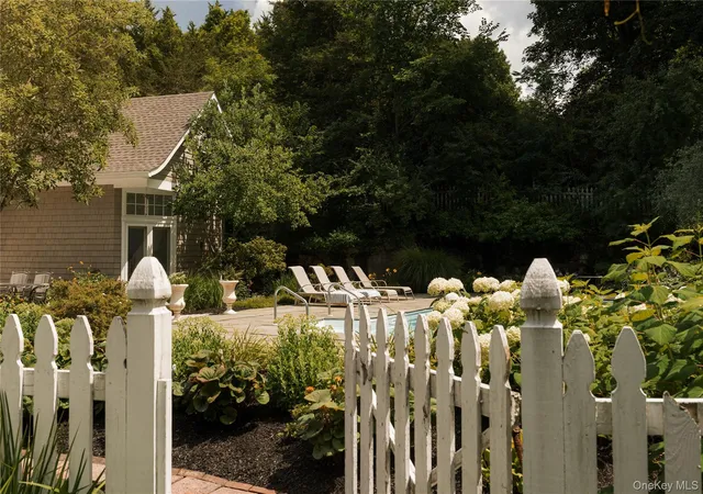 Photo 2 of Single family home for sale at 596 Hurley Ave, Hurley, NY 12443 | MLS# 1049582 | Listing updated on 2026-09-30