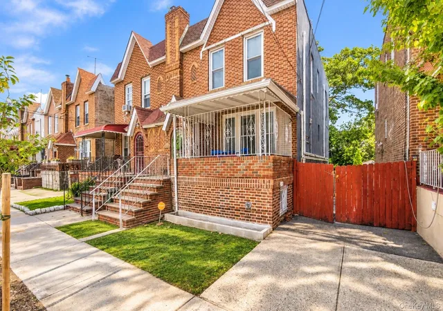 Photo 2 of Single family home for sale at 11133 178th Street, New York, NY 11433 | MLS# 1049586 | Listing updated on 2026-09-29