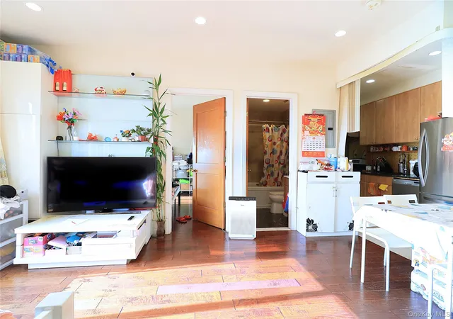 Photo 3 of Condo for sale at 3138 137 Street #10A, New York, NY 11354 | MLS# 1049593 | Listing updated on 2026-09-12