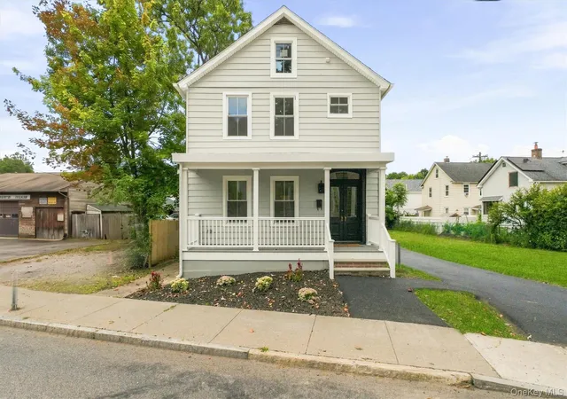 Photo 3 of Single family home for sale at 119 Verplanck Ave, Beacon, NY 12508 | MLS# 1049605 | Listing updated on 2026-10-07