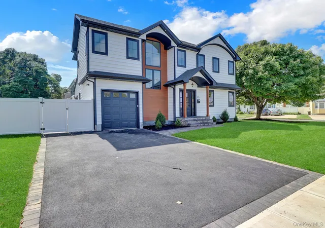Photo 2 of Single family home for sale at 1370 Noel Ct, Hempstead, NY 11566 | MLS# 1049610 | Listing updated on 2026-09-18