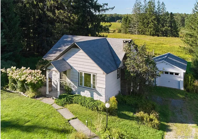 Photo 4 of Single family home for sale at 61 Shandelee Lake Rd, Rockland, NY 12758 | MLS# 1049613 | Listing updated on 2026-09-15