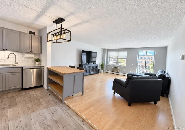 Photo 2 of Condo for sale at 260 Beach 81st St #3D, New York, NY 11693 | MLS# 1049618 | Listing updated on 2026-09-12
