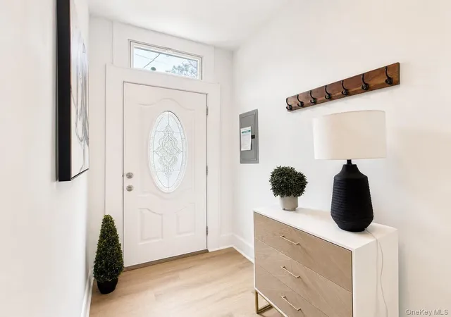 Photo 3 of Single family home for sale at 10 Field St, Peekskill, NY 10566 | MLS# 1049619 | Listing updated on 2026-09-18