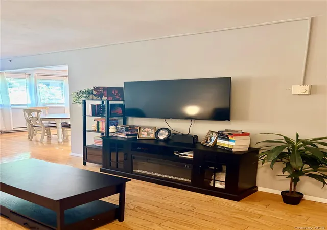 Photo 4 of House for sale at 10 Oakwood Ter #115, New Windsor, NY 12553 | MLS# 1049632 | Listing updated on 2026-09-12