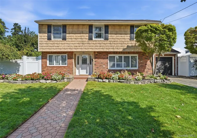 Photo 1 of Sale Pending at 195 N Utica Ave, Oyster Bay, NY 11758 | MLS# 1049662 | Listing updated on 2026-09-25