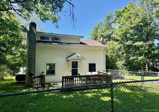 Photo 11 of Single family home for sale at 257 Orange Ave, Montgomery, NY 12586 | MLS# 1049667 | Listing updated on 2026-09-12