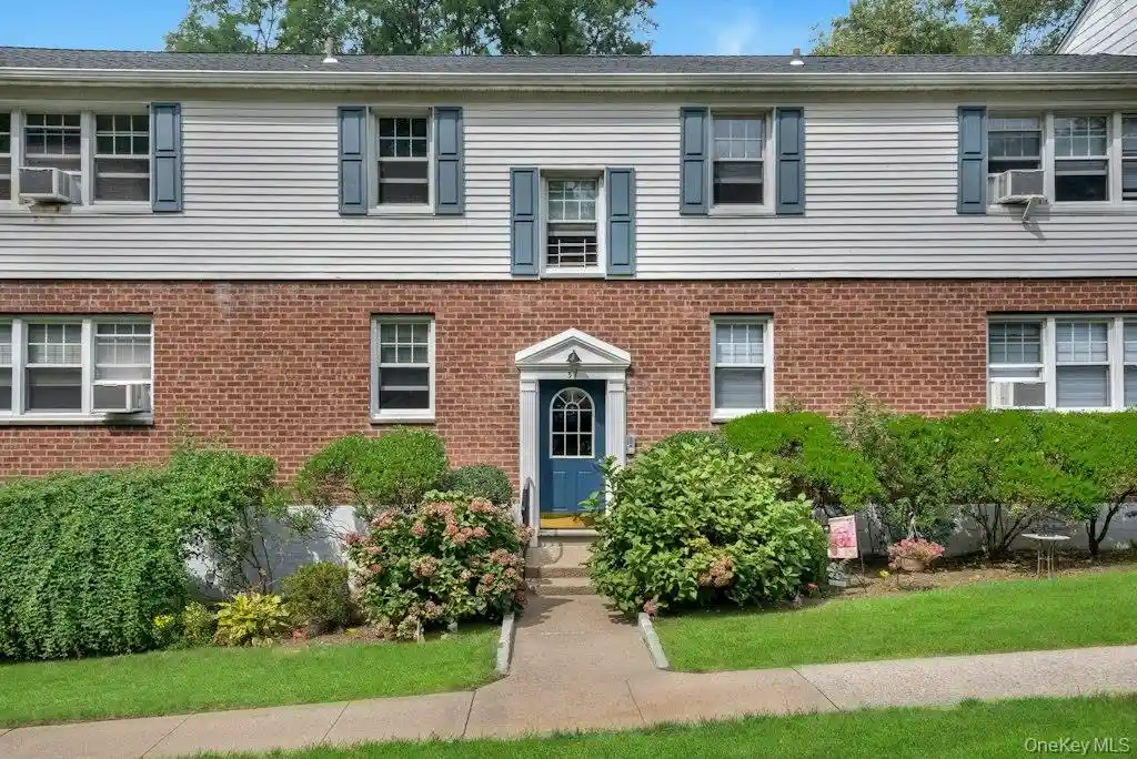 Listing Photo 2 - Condo for sale in 57 Columbus Ave located at 57 Columbus Ave, Harrison, NY 10577 - Unit #2B