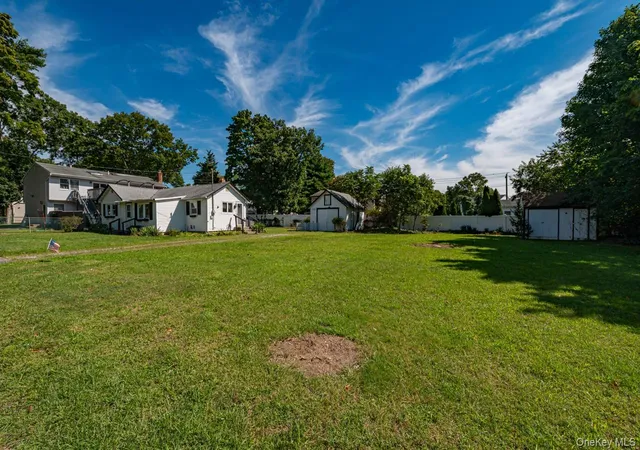 Photo 1 of Single family home for sale at 67 Joseph Pl, Smithtown, NY 11767 | MLS# 1049686 | Listing updated on 2026-09-17