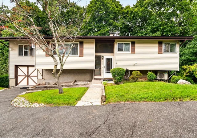 Photo 2 of Single family home for sale at 23 Howard Ave, Mount Pleasant, NY 10595 | MLS# 1049691 | Listing updated on 2026-10-03