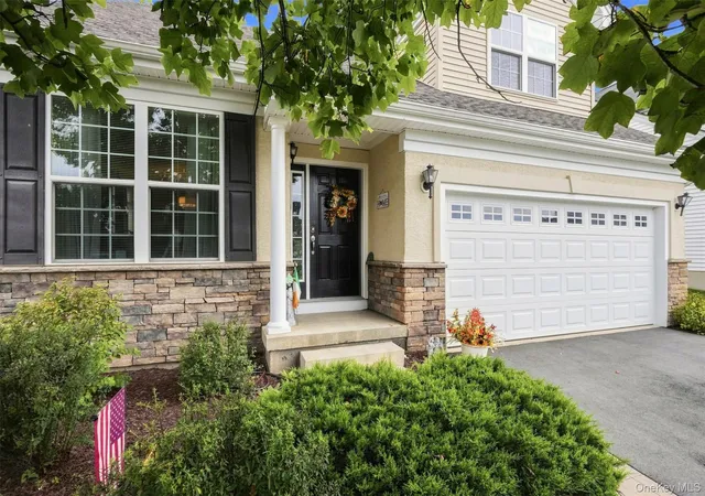 Single family home for sale at 6 Cyprus Dr, Wallkill, NY 10940 | MLS# 1049692