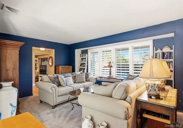 Photo 4 of Single family home for sale at 14 Seacliff Ln, Brookhaven, NY 11764 | MLS# 1049694 | Listing updated on 2026-10-04