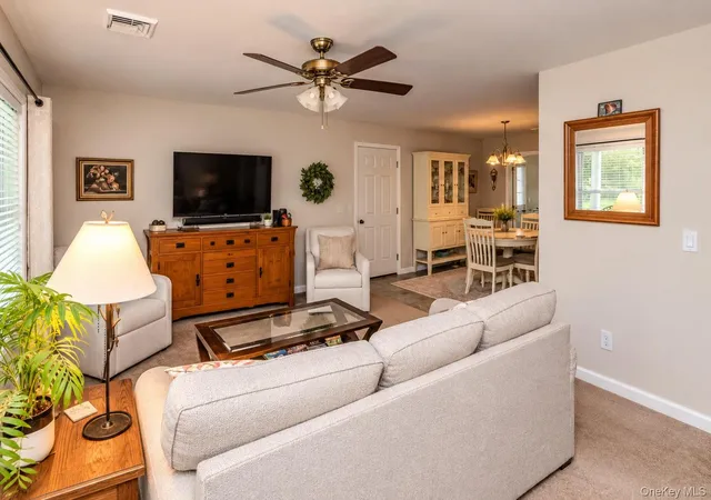 Photo 3 of Single family home for sale at 5 Meadowbrook Dr, Kingston, NY 12401 | MLS# 1049696 | Listing updated on 2026-09-18