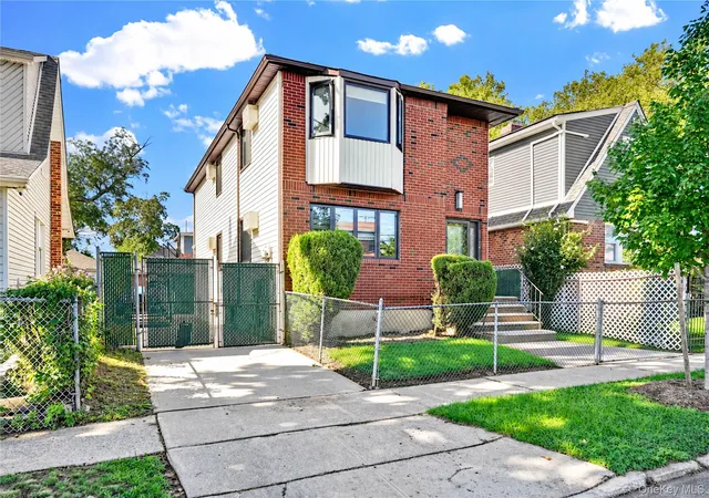 Photo 2 of Single family home for sale at 222 06 133 Avenue, New York, NY 11413 | MLS# 1049701 | Listing updated on 2026-10-08
