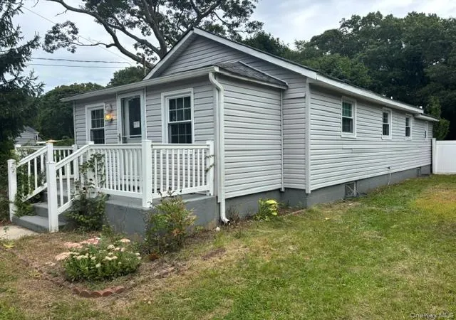 Photo 2 of Single family home for sale at 253 Railroad Ave, Brookhaven, NY 11934 | MLS# 1049727 | Listing updated on 2026-09-12