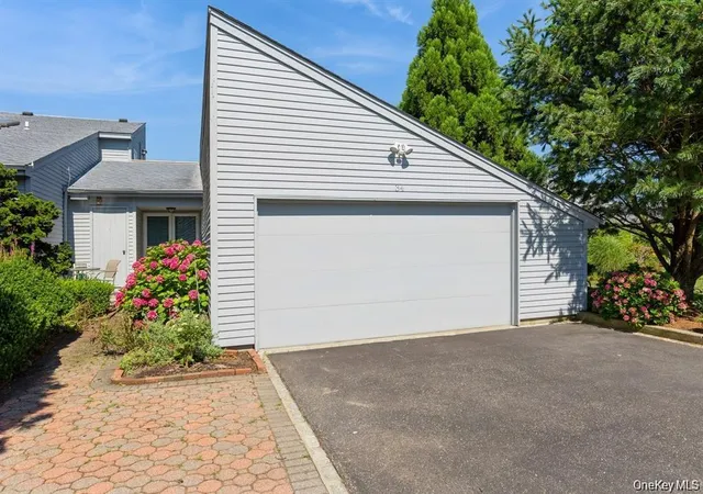 Photo 3 of Sale Pending at 34 Harbour, Brookhaven, NY 11715 | MLS# 1049742 | Listing updated on 2026-10-01
