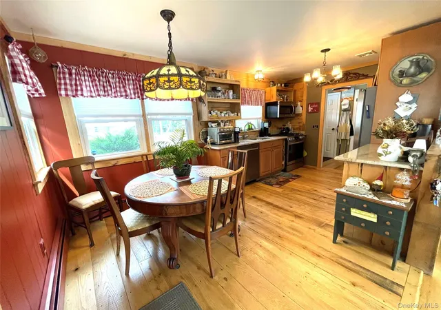 Photo 3 of Single family home for sale at 11 Jaspa Rd, Shelter Island, NY 11964 | MLS# 1049777 | Listing updated on 2026-09-12