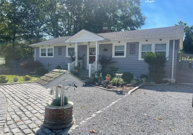 Photo 50 of Single family home for sale at 11 Jaspa Rd, Shelter Island, NY 11964 | MLS# 1049777 | Listing updated on 2026-09-12