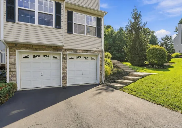 Photo 3 of Single family home for sale at 1402 Pondview Loop, Fishkill, NY 12590 | MLS# 1049793 | Listing updated on 2026-09-14