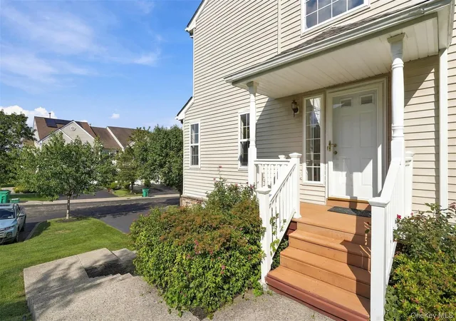 Photo 4 of Single family home for sale at 1402 Pondview Loop, Fishkill, NY 12590 | MLS# 1049793 | Listing updated on 2026-09-14