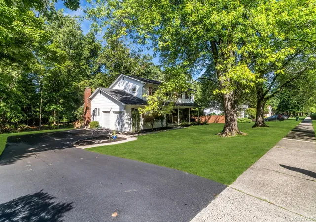 Photo 3 of Single family home for sale at 79 Branchville Rd, Clarkstown, NY 10989 | MLS# 1049797 | Listing updated on 2026-09-18