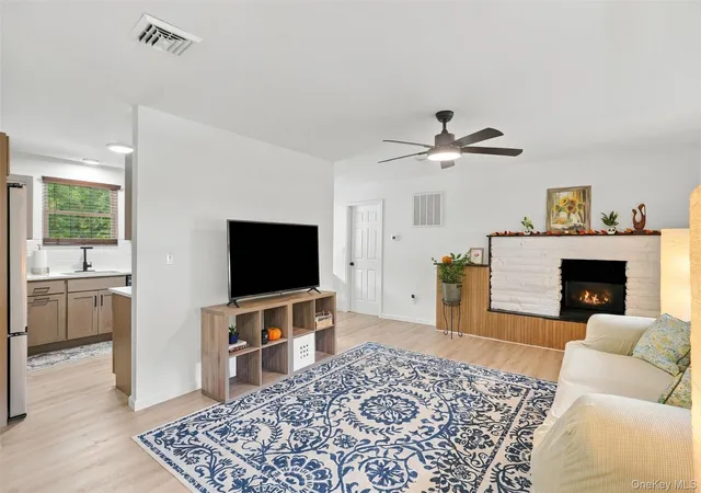 Photo 4 of Single family home for sale at 267 State Route 32 S, New Paltz, NY 12561 | MLS# 1049809 | Listing updated on 2026-09-13