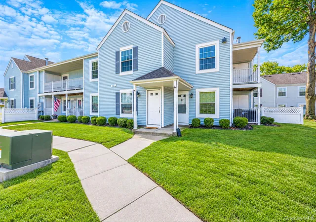 Photo 2 of Sale Pending at 147 Fairview Cir #147, Brookhaven, NY 11953 | MLS# 1049842 | Listing updated on 2026-10-06