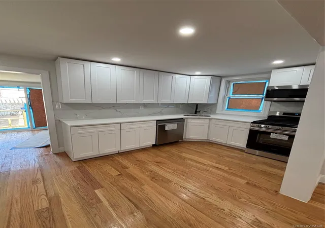 Photo 3 of Single family home for sale at 94 28 209 Street, New York, NY 11428 | MLS# 1049881 | Listing updated on 2026-10-07
