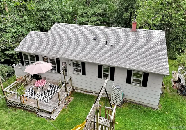 Photo 3 of Single family home for sale at 10 Woodycrest Trl, Blooming Grove, NY 10950 | MLS# 1049896 | Listing updated on 2026-10-01