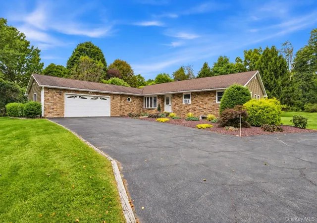 Photo 1 of Single family home for sale at 27 Bobolink Ln, Pleasant Valley, NY 12578 | MLS# 1049903 | Listing updated on 2026-09-27