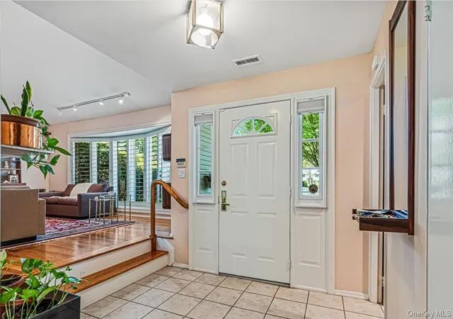 Photo 1 of Single family home for sale at 45 Driftwood Dr, North Hempstead, NY 11050 | MLS# 1049907 | Listing updated on 2026-10-04