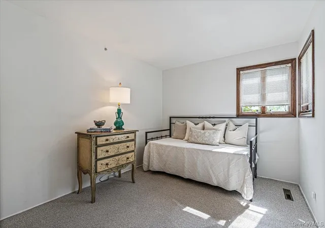 Photo 3 of Single family home for sale at 45 Driftwood Dr, North Hempstead, NY 11050 | MLS# 1049907 | Listing updated on 2026-10-04