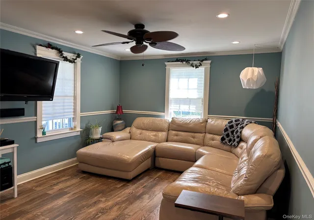 Photo 2 of Single family home for sale at 197 S 7th Street, Babylon, NY 11757 | MLS# 1049941 | Listing updated on 2026-09-29