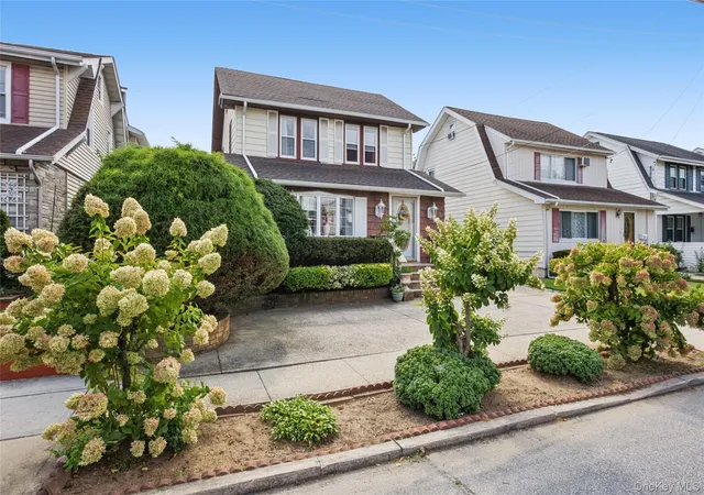 Photo 3 of Single family home for sale at 26 E Oxford St, Hempstead, NY 11580 | MLS# 1049946 | Listing updated on 2026-09-20