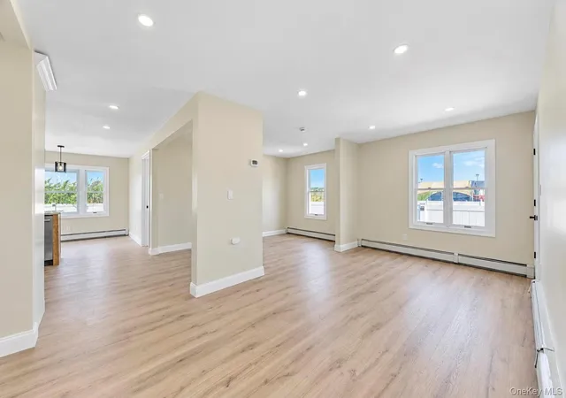 Photo 4 of Single family home for sale at 891 S Bay St, Babylon, NY 11757 | MLS# 1049947 | Listing updated on 2026-09-20