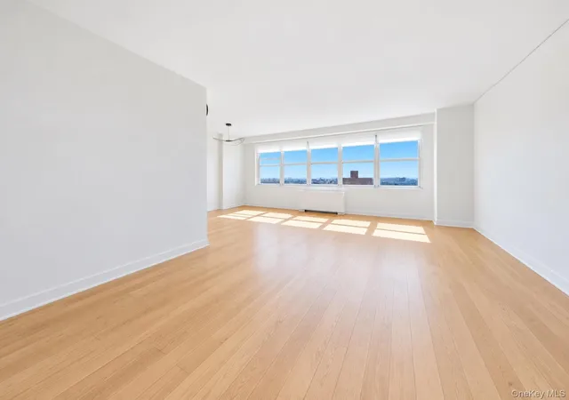 Photo 2 of Condo for sale at 555 Kappock St #25T, New York, NY 10463 | MLS# 1049948 | Listing updated on 2026-09-13