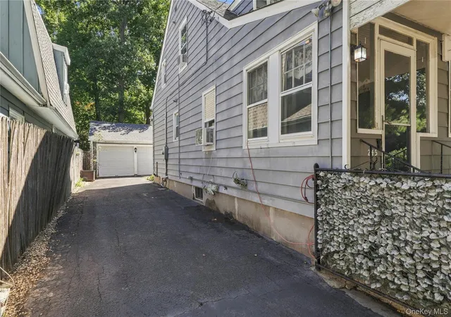 Photo 2 of Single family home for sale at 245 Buchanan St, Huntington, NY 11721 | MLS# 1049953 | Listing updated on 2026-10-01