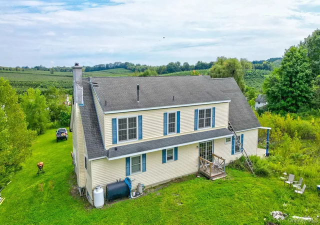 Photo 3 of Single family home for sale at 70 Mulberry Ln, Marlboro, NY 12547 | MLS# 1049979 | Listing updated on 2026-09-18