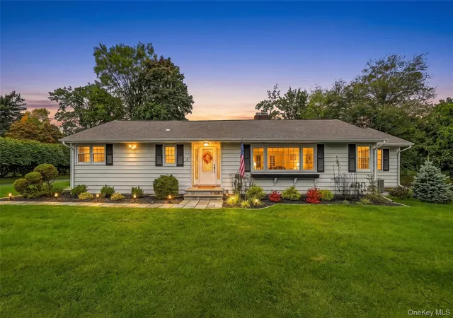 Single family home for sale at 4 Pheasant Dr, Clarkstown, NY 10994 | MLS# 1049993
