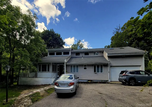 Photo 1 of Single family home for sale at 3255 Chelsey St, Yorktown, NY 10547 | MLS# 1050002 | Listing updated on 2026-09-14