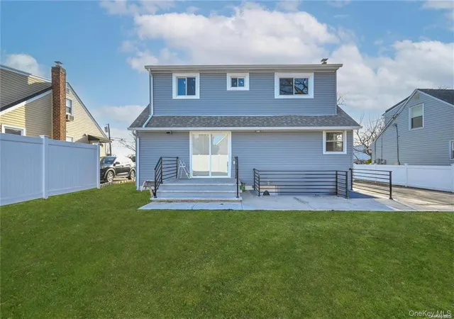 Photo 1 of Single family home for sale at 253 Meyer Ave, Hempstead, NY 11580 | MLS# 1050003 | Listing updated on 2026-09-13