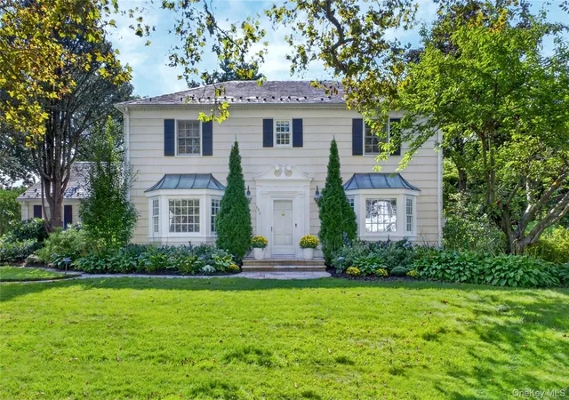 Single family home for sale at 602 Park Ave, North Hempstead, NY 11030 | MLS# 1050021