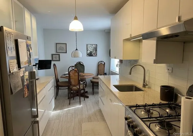 Photo 2 of House for sale at 74-45 Yellowstone Blvd #5E, Rego Park, NY 11374 | MLS# 1050024 | Listing updated on 2026-09-25